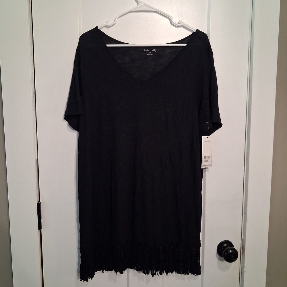 Relativity Fringe Hem Top Womens 1X Black V-Neck Short Sleeve Casual New NWT